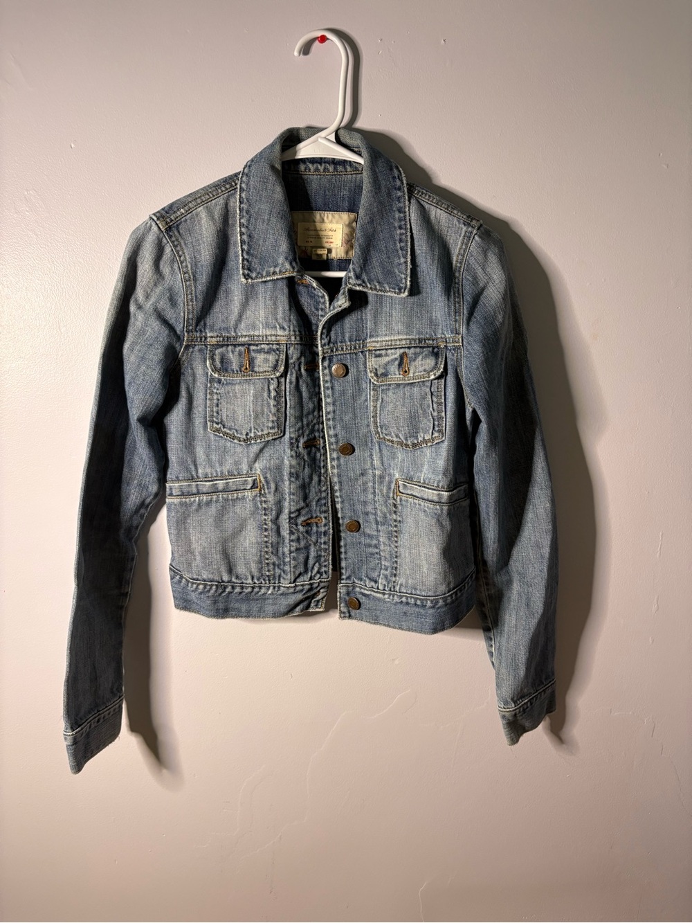 Vintage 2002 Abercrombie and Fitch Classic Light Wash Denim Jacket